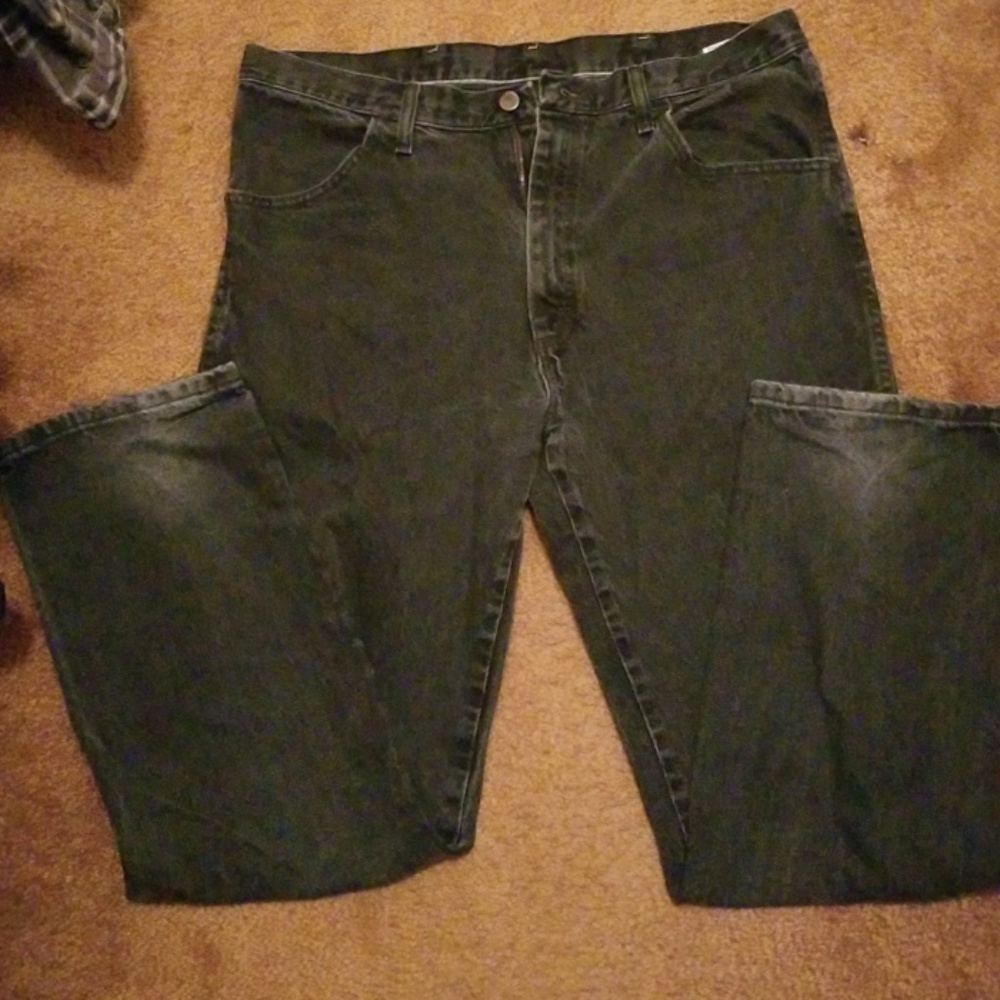 Black Rustler jeans